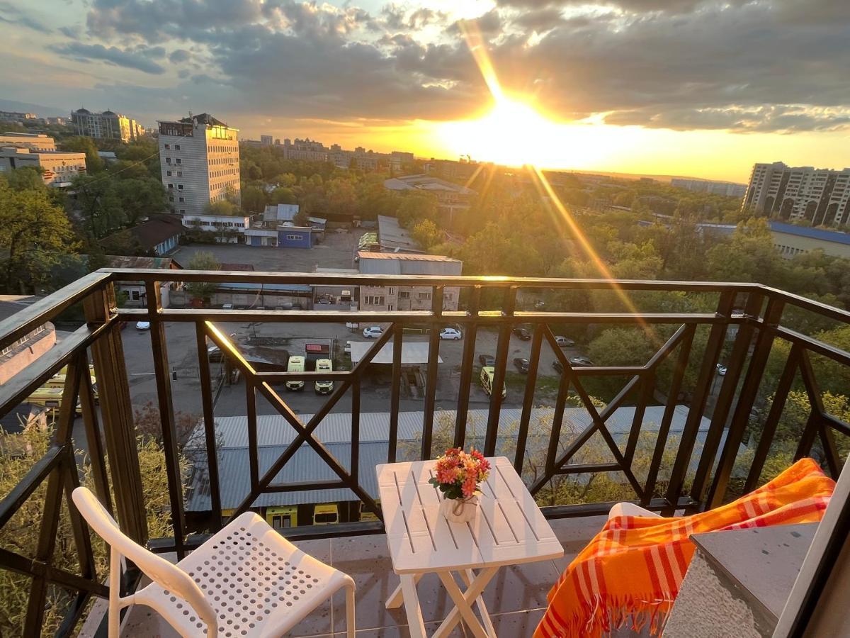 студия в центре города, в «золотом квадрате» * Almaty